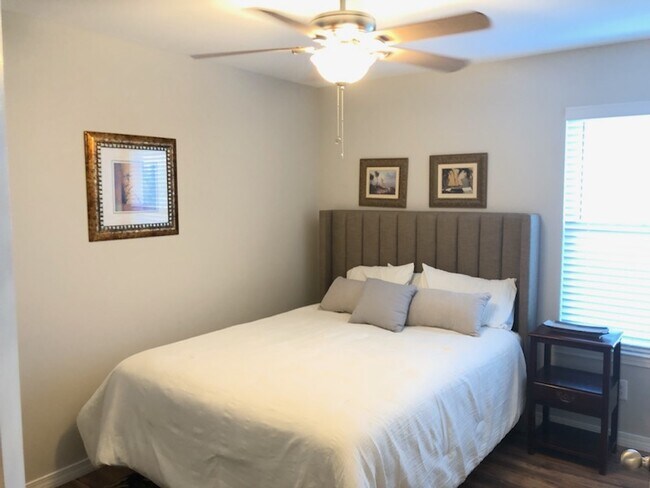 Building Photo - 124 Plantation Cir