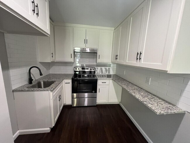 Building Photo - Remodeled 2 Bed 1 Bath in Mabank