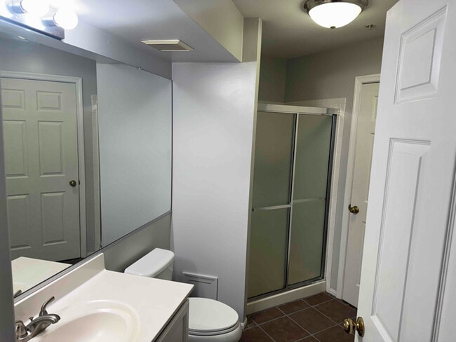 Building Photo - 13900 Farnsworth Ln