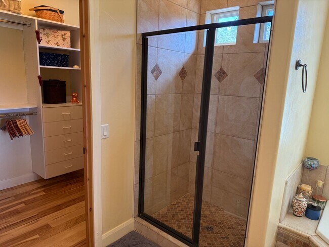 Building Photo - Truly unique and one of a kind Baker Reservoir home. Price Reduced! 3-Month Lease Option Available!