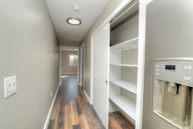 Building Photo - 7311 98th Ave