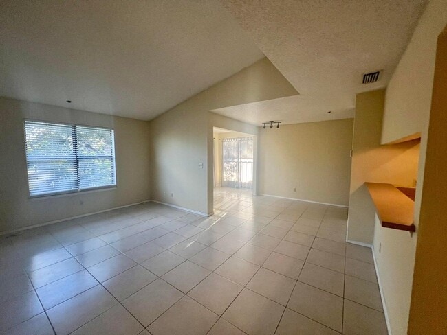 Building Photo - 2301 N Congress Ave