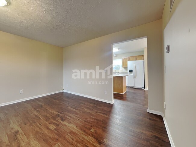 Building Photo - 557 Whispering Pines Pl