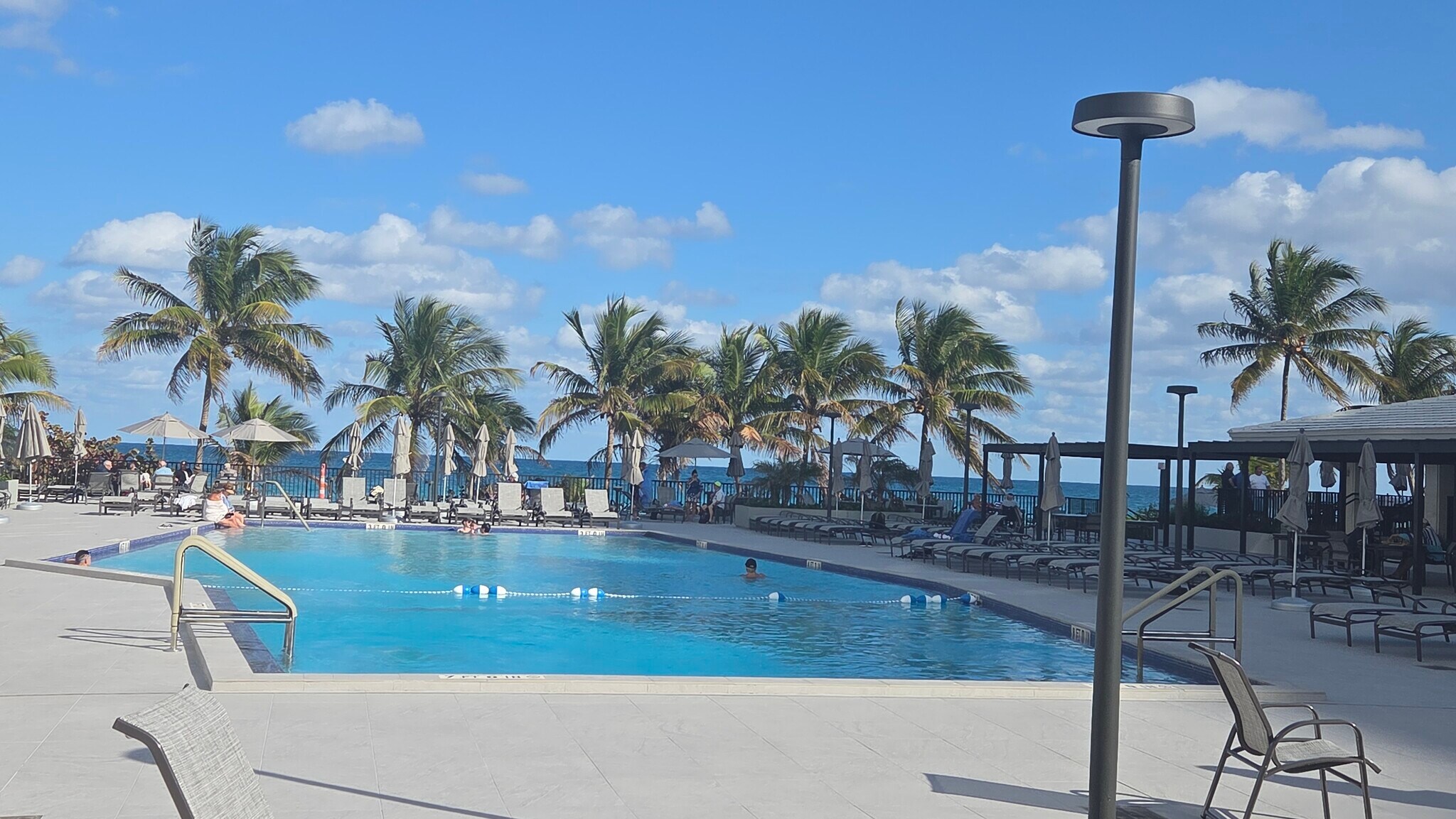 Building Photo - 1980 S Ocean Dr