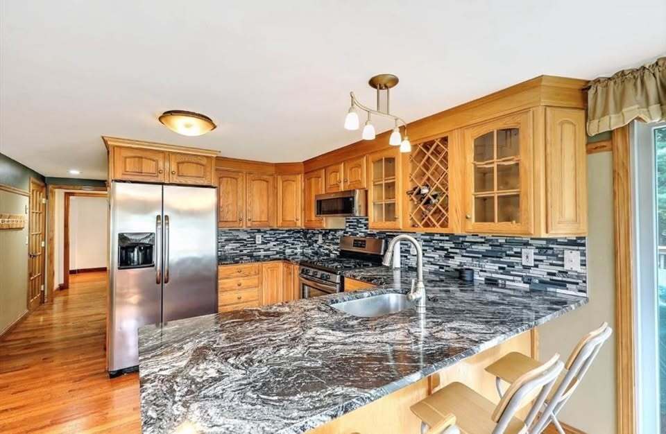 Building Photo - 103 Walnut St