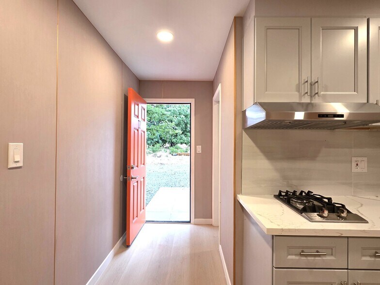 Building Photo - 3207 CA-32