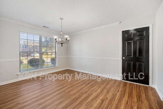 Building Photo - 123 Salt Landing Cir