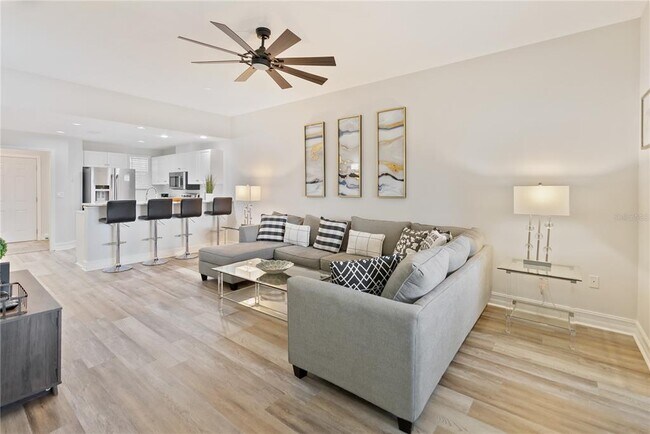 Building Photo - 3702 54th Dr W