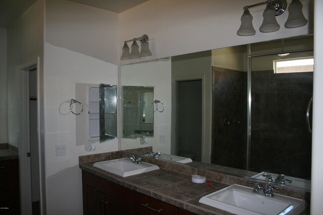 Building Photo - 10765 W Bronco Trail