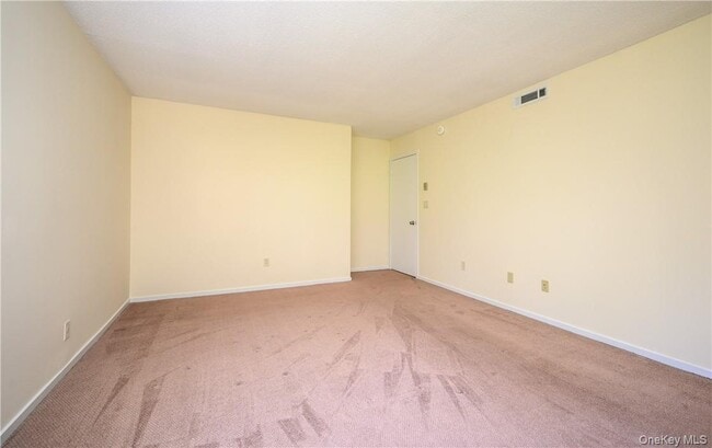 Building Photo - 436 Heritage Hls