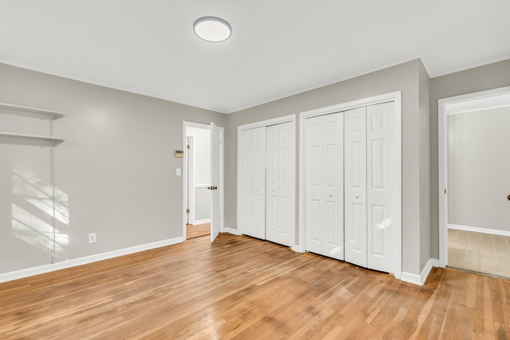 Building Photo - 222 Carr Rd