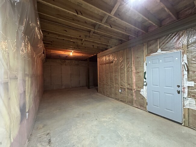 Building Photo - 600 Indian Trail