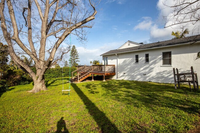 Building Photo - 1090 Devonshire Dr