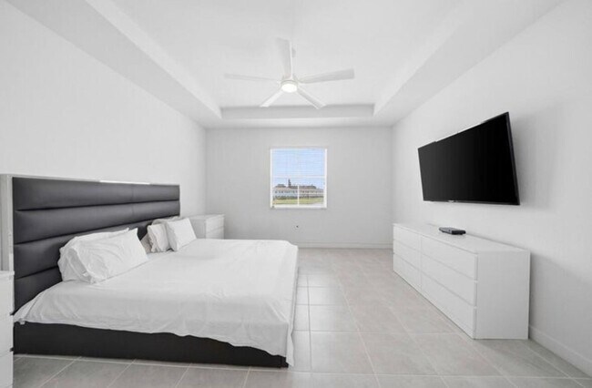 Building Photo - 2324 NW 130th Ter