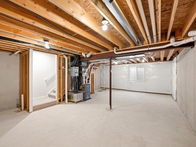 Building Photo - 18212 Kirsten Dr