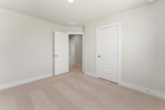 Building Photo - 13437 Sun Cay Dr