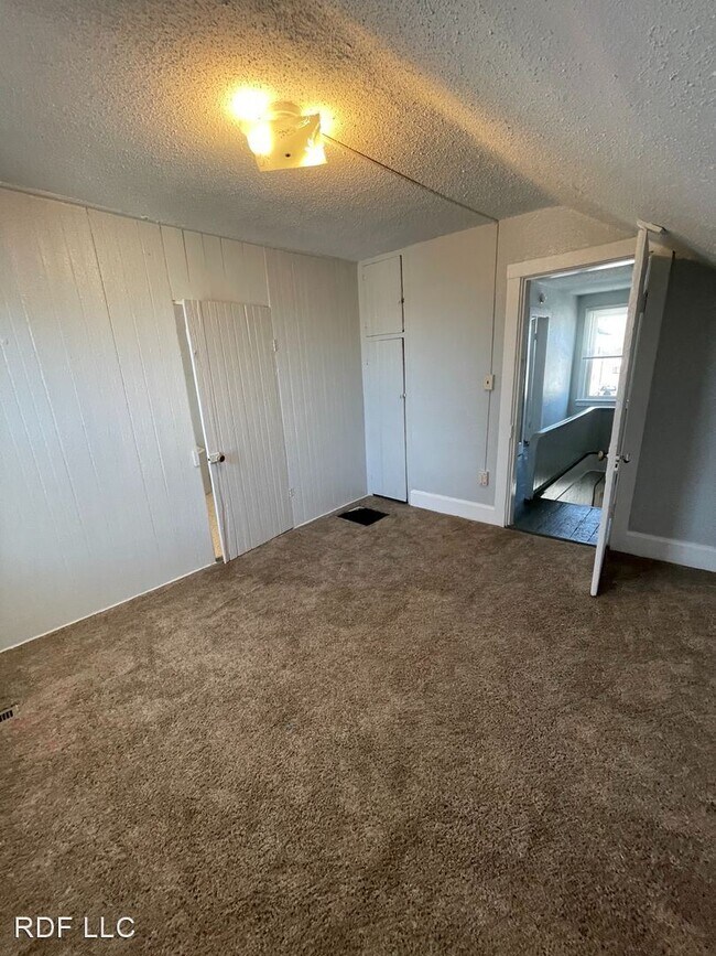 Building Photo - 3 br, 1.5 bath House - 1527 N. Ripley Street