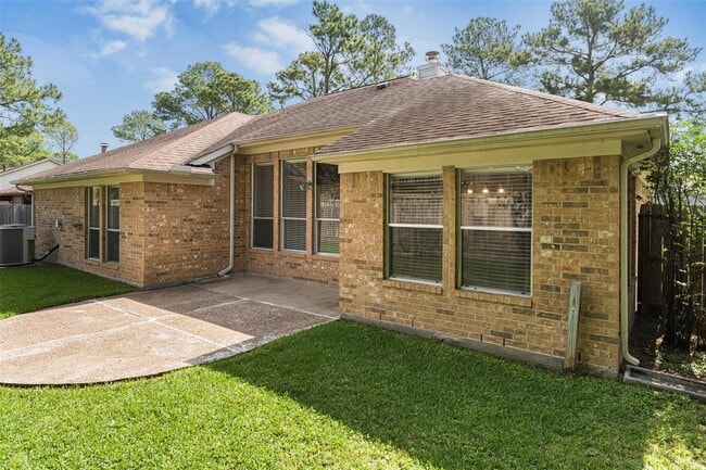 Building Photo - 7015 Yardley Dr