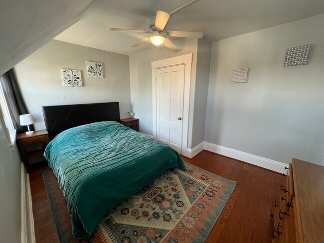 Building Photo - 272 Front St