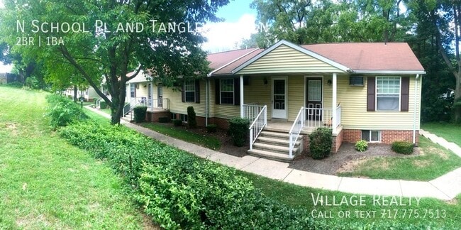 Building Photo - 305 N School Pl