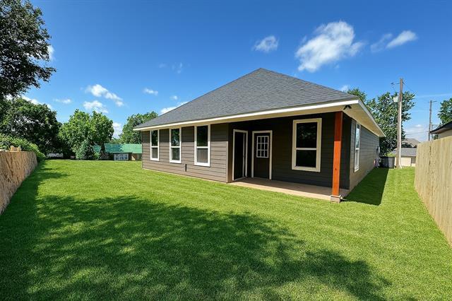 Building Photo - 1025 Mustang Trail