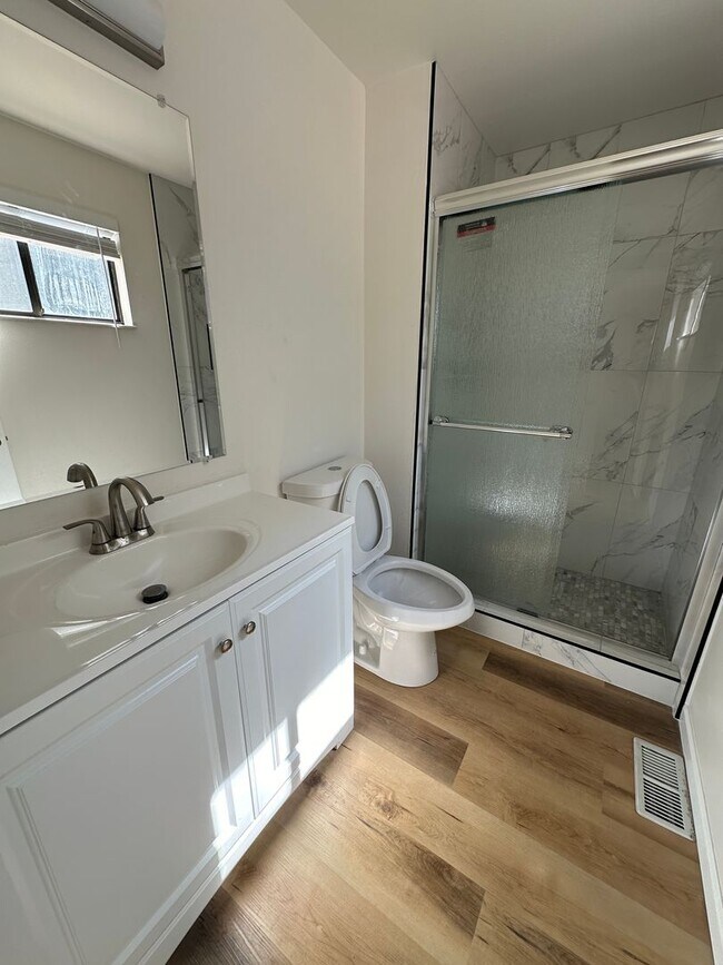 Building Photo - ---REMODEL---Single Family House in Arvada