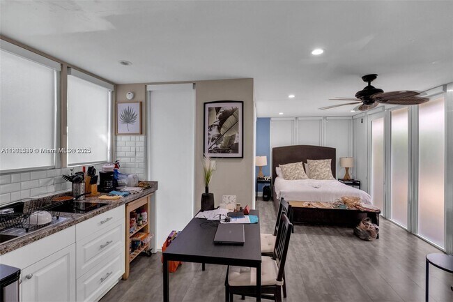 Building Photo - 1033 NW 6th St