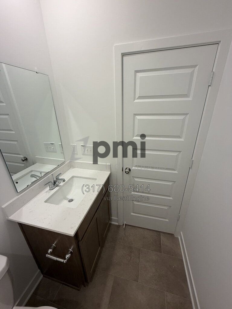 Building Photo - 16067 Cloud Nine Dr