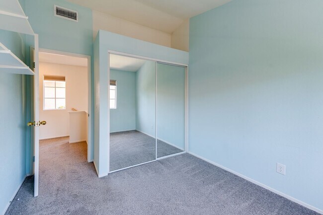 Building Photo - 3-bedroom, 2.5-bath condo nestled in the prestigious Terra Vista community of Rancho Cucamonga