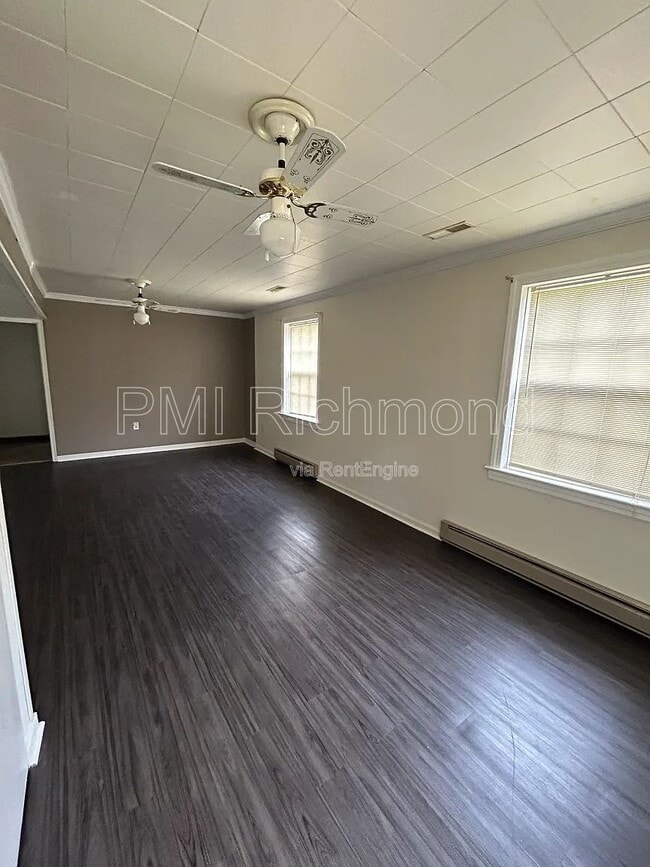 Building Photo - 11633 Olde Coach Dr