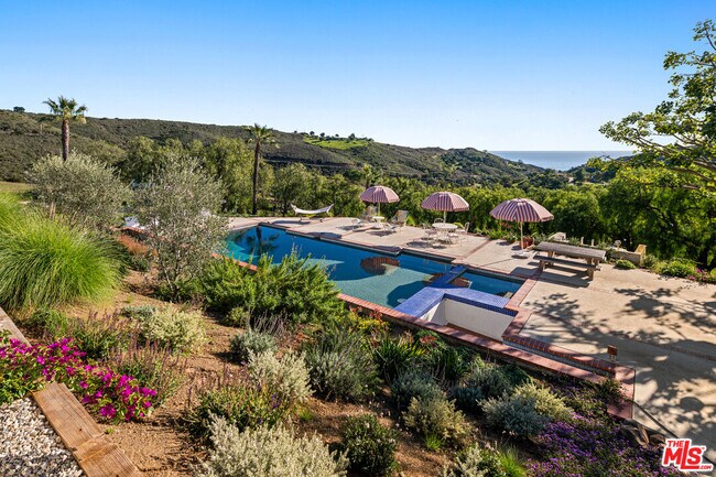 Building Photo - 33261 Decker School Rd