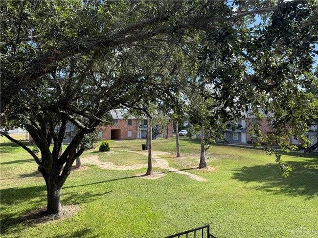 Building Photo - 7 Audrey Dr