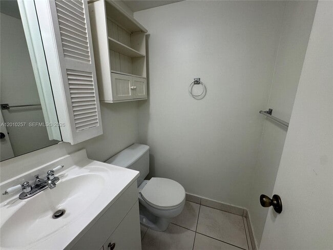 Building Photo - 7725 SW 86th St