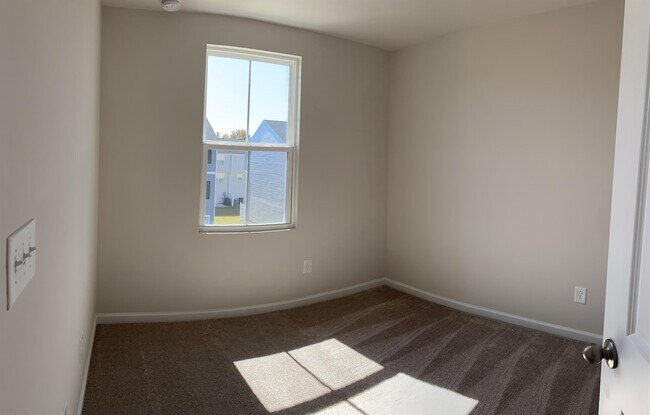 Building Photo - 2231 Fathom Wy