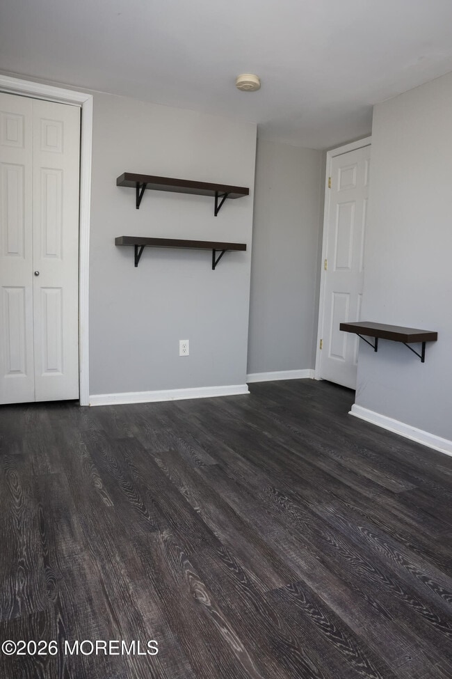 Building Photo - 320 Lorillard Ave