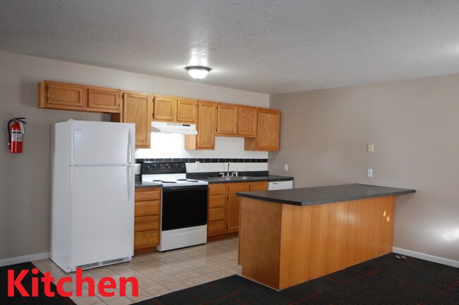 Building Photo - 115-117 South Plum