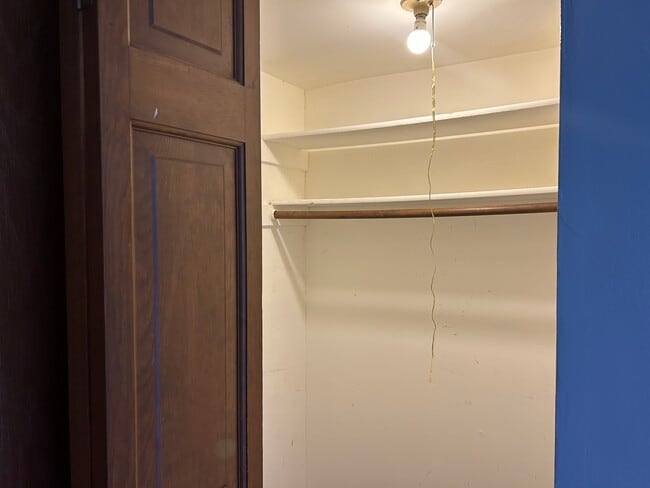 Building Photo - 169 S Gregory St