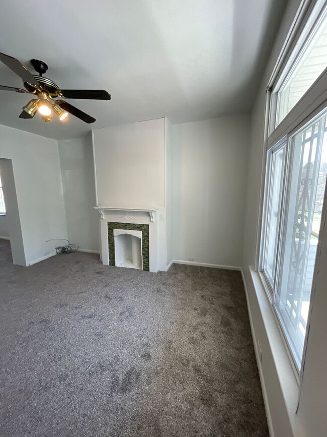 Building Photo - Cozy 3 Bedroom 1 Bath Home!
