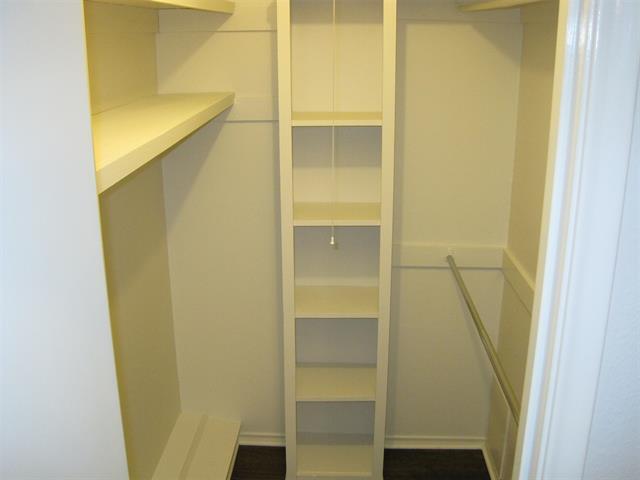 Building Photo - 7482 Walling Ln