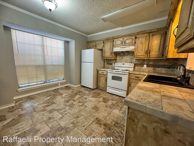 Building Photo - 2 br, 1.5 bath House - 6216 Gould Pl