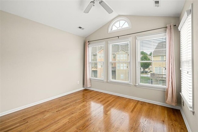 Building Photo - 6424 Queens Court Trace