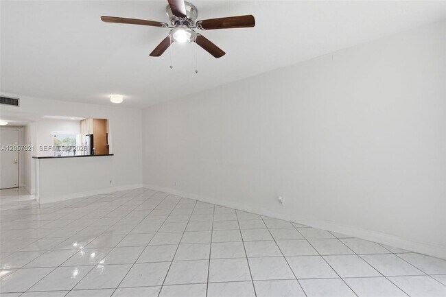 Building Photo - 11396 Taft St