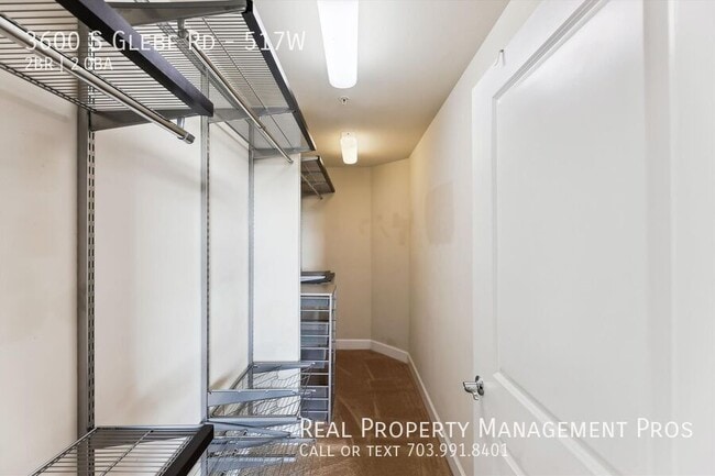 Building Photo - 3600 S Glebe Rd