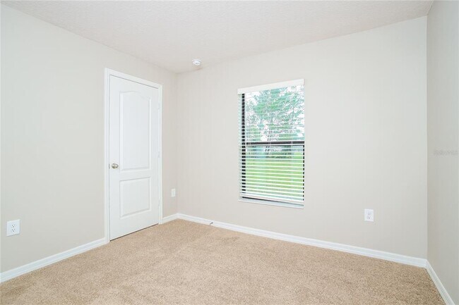 Building Photo - 367 W Aster Ct