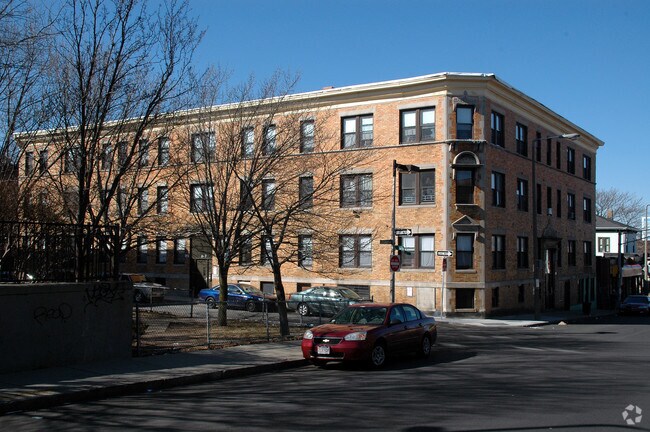 Building Photo - UE Apartments
