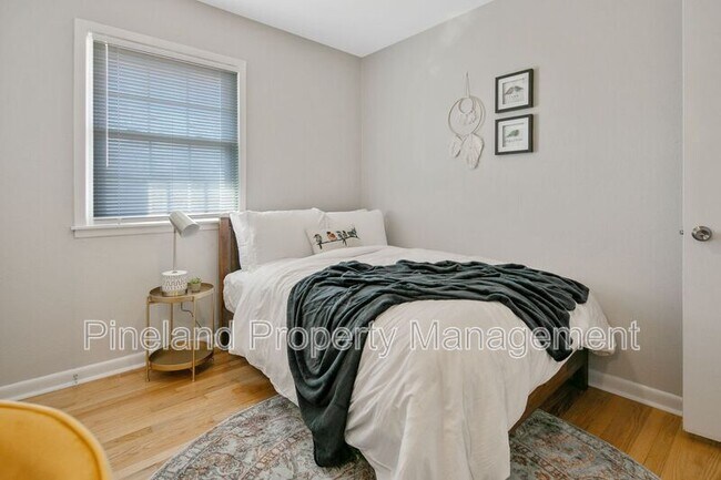 Building Photo - 6022 Elstree Pl