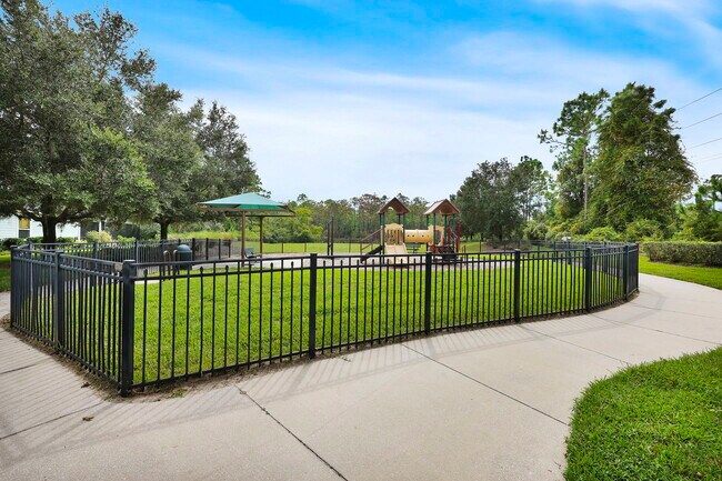 Building Photo - 63 Millenia Dr