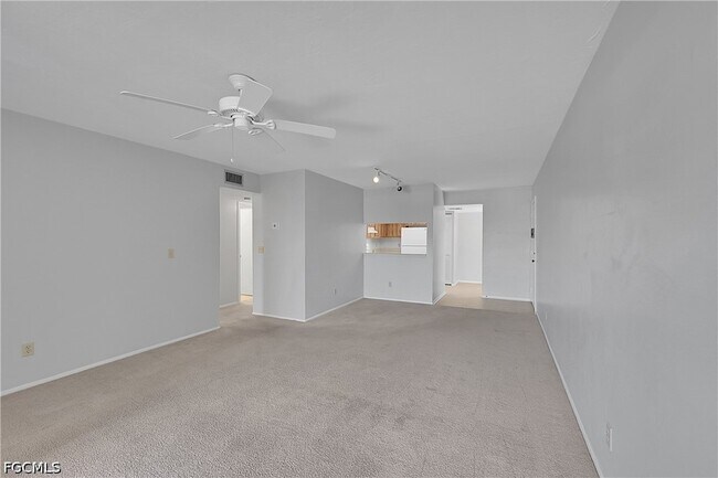 Building Photo - 8474 Charter Club Cir