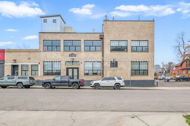Building Photo - 1515 N Ogden St