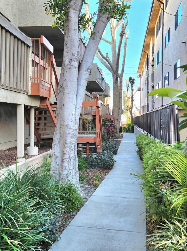 Building Photo - Alpine Terrace Apartments